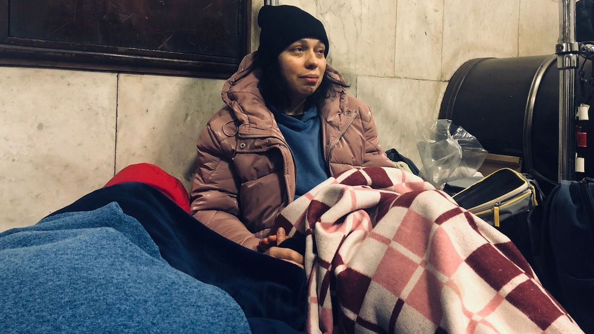 Vyděšení lidé nocují v metru, hlásí korespondent Novinek z Kyjeva